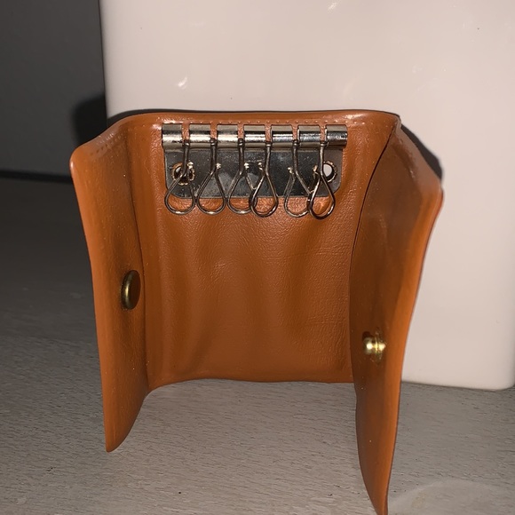 Key Holder - Picture 2 of 3